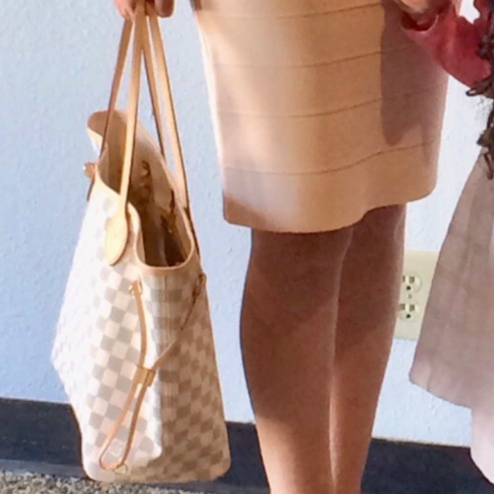 Louis Vuitton MM Azur…